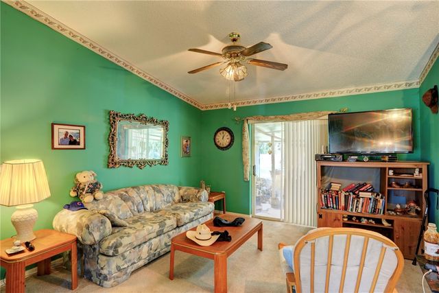 2206 13th Avenue SW, Vero Beach, FL 32962