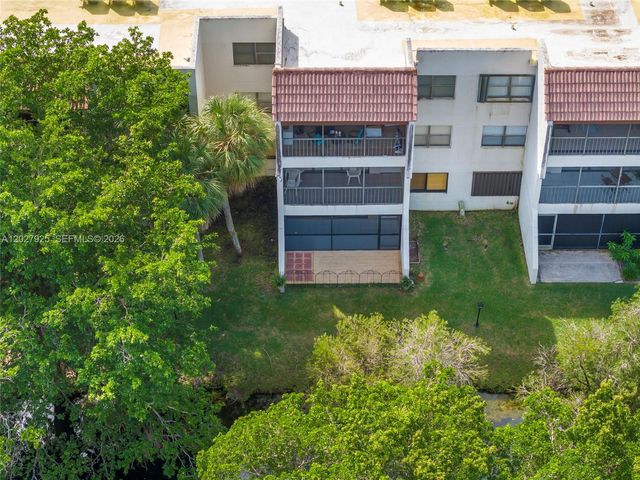 301 Racquet Club Road 103, Weston, FL 33326