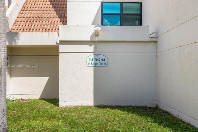 301 Racquet Club Road 103, Weston, FL 33326