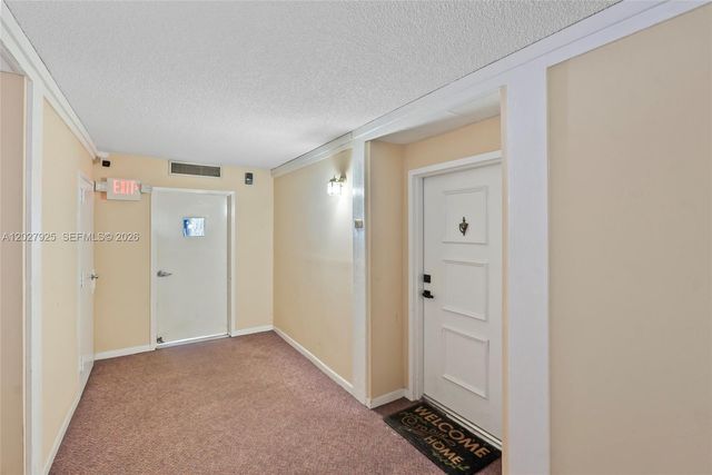 301 Racquet Club Road 103, Weston, FL 33326