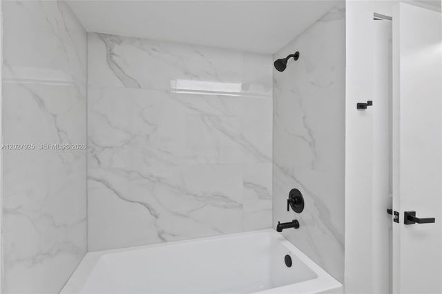 301 Racquet Club Road 103, Weston, FL 33326