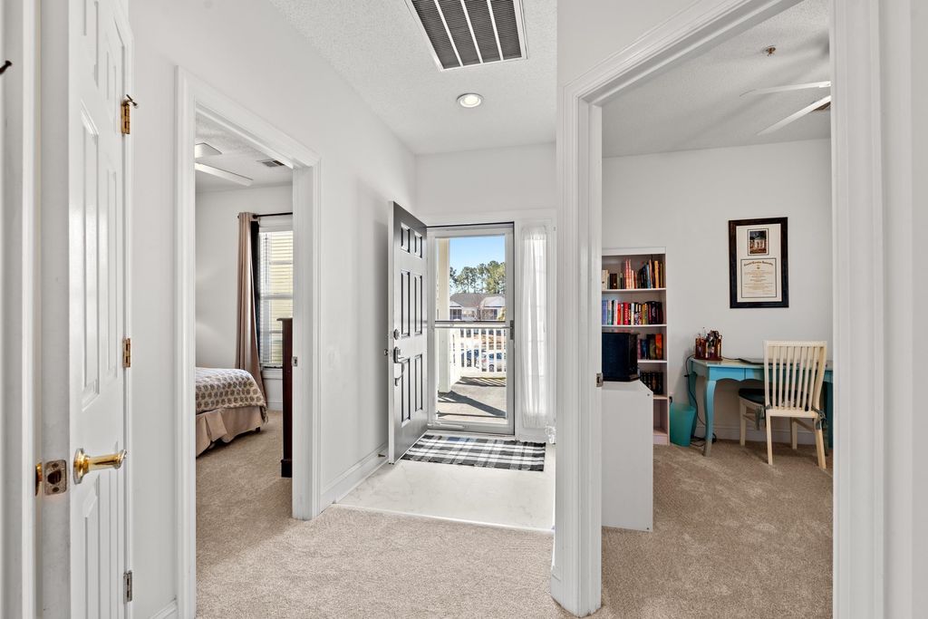 5038 Belleglen Ct Apt 201, Myrtle Beach, SC 29579 — photo 2