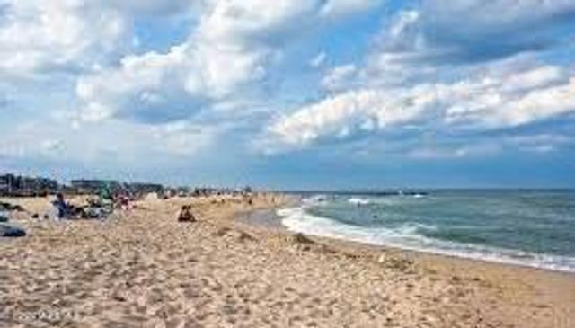 513 Mercer Avenue, Spring Lake, NJ 07762