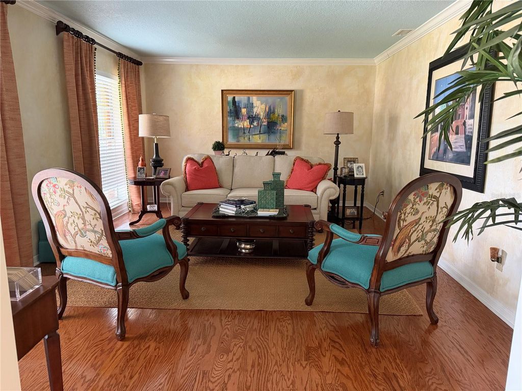 Image 2 of property listing at 1114 WALD ROAD, Orlando, FL 32806