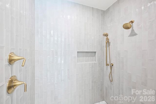 409 Queens Road 204, Charlotte, NC 28207