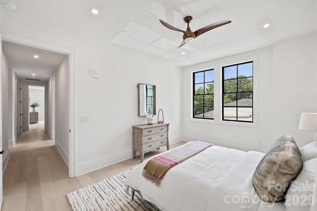 409 Queens Road 204, Charlotte, NC 28207
