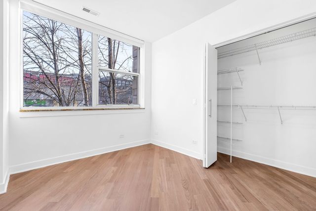 914 W Hubbard Street 203, Chicago, IL 60642