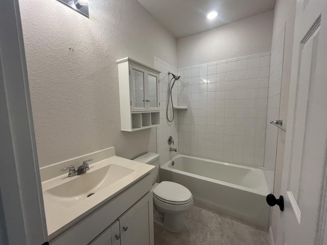 3008 Ottaviano WAY, Hutto, TX 78634