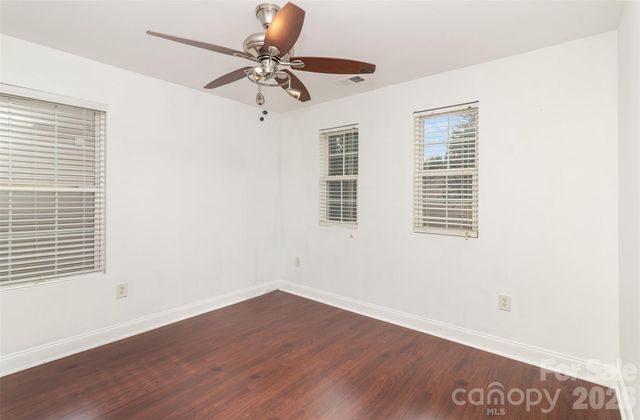 14038 Pinyon Pine Lane, Charlotte, NC 28215