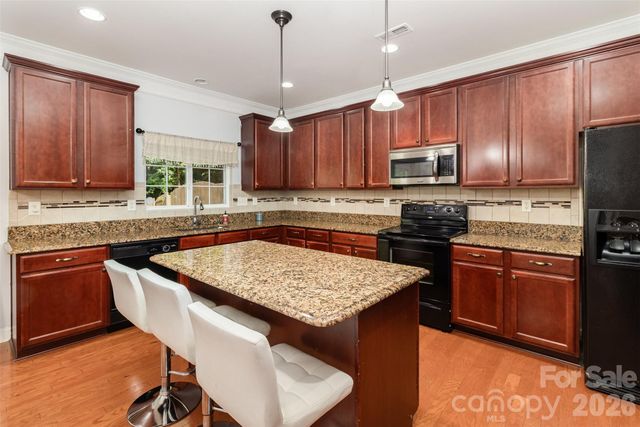 14038 Pinyon Pine Lane, Charlotte, NC 28215