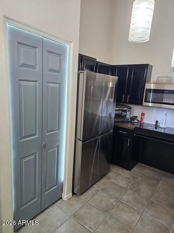 8927 E CARLTON Avenue, Mesa, AZ 85208