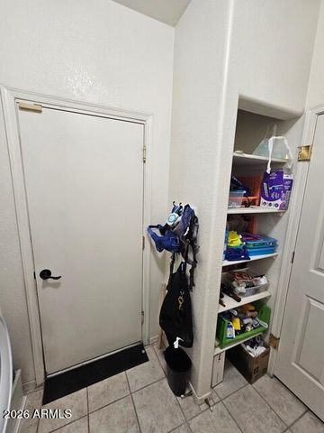 8927 E CARLTON Avenue, Mesa, AZ 85208