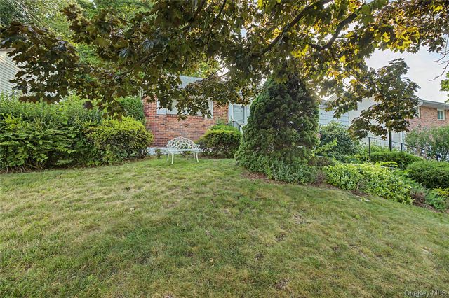 6 Westwind Road, Yonkers, NY 10710