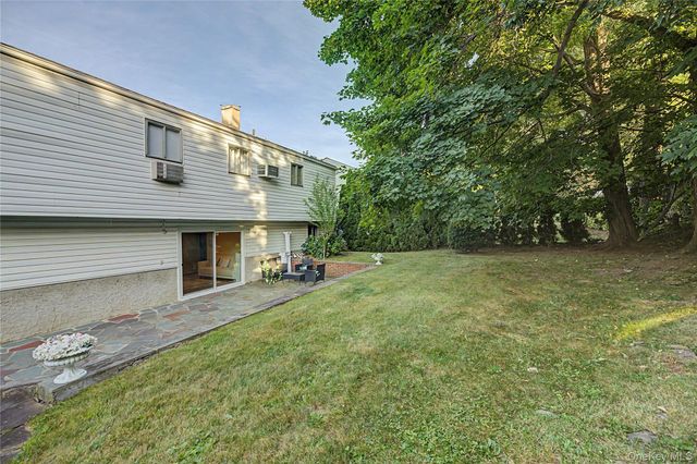6 Westwind Road, Yonkers, NY 10710