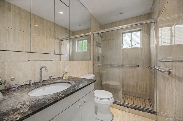 6 Westwind Road, Yonkers, NY 10710