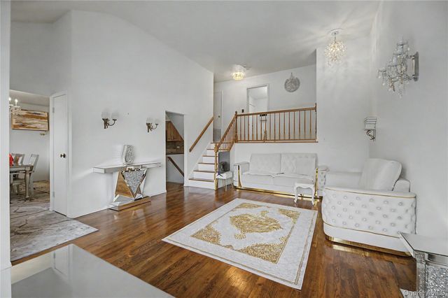 6 Westwind Road, Yonkers, NY 10710