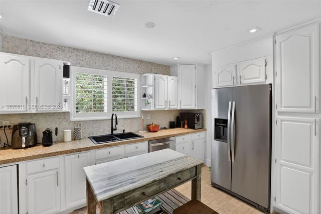 12420 SW 69th Ave, Pinecrest, FL 33156
