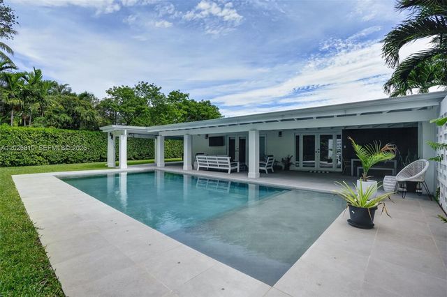 12420 SW 69th Ave, Pinecrest, FL 33156