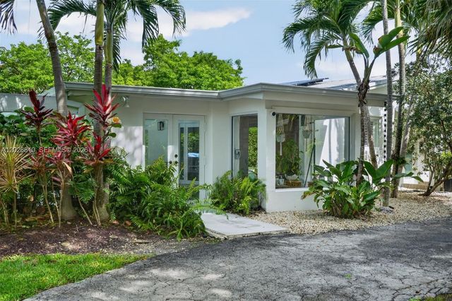 12420 SW 69th Ave, Pinecrest, FL 33156