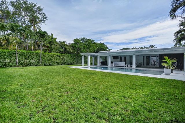12420 SW 69th Ave, Pinecrest, FL 33156