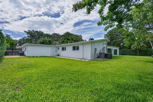 12420 SW 69th Ave, Pinecrest, FL 33156