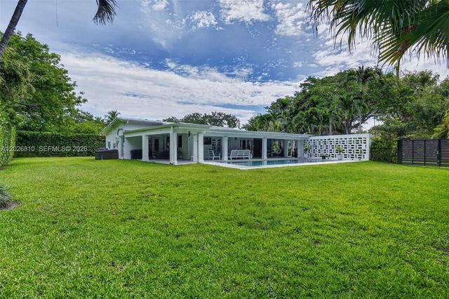 12420 SW 69th Ave, Pinecrest, FL 33156