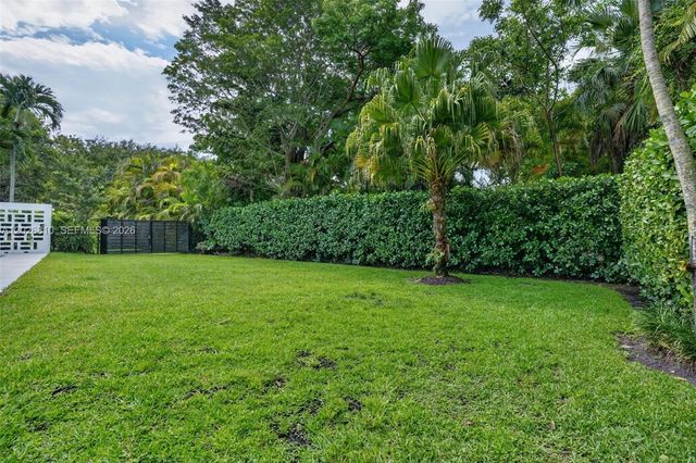 12420 SW 69th Ave, Pinecrest, FL 33156