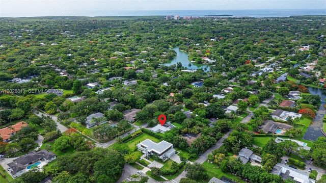 12420 SW 69th Ave, Pinecrest, FL 33156