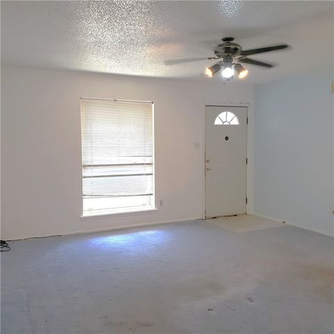 822 Saint Phillip Ct, Corpus Christi, TX 78418