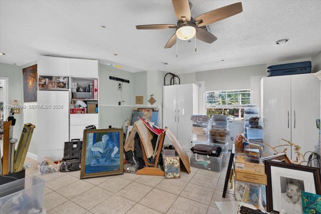 9841 SW 157th Ter, Miami, FL 33157