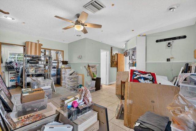 9841 SW 157th Ter, Miami, FL 33157