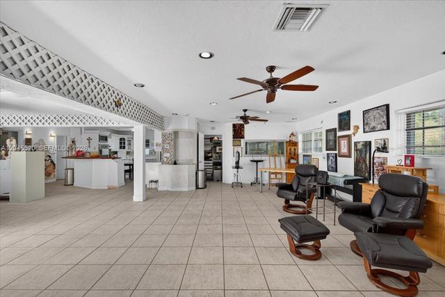 9841 SW 157th Ter, Miami, FL 33157