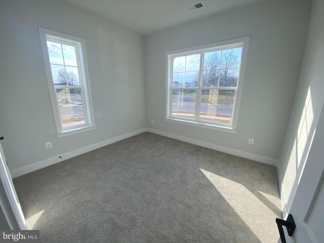11 ROCKY GREEN LN, Gettysburg, PA 17325