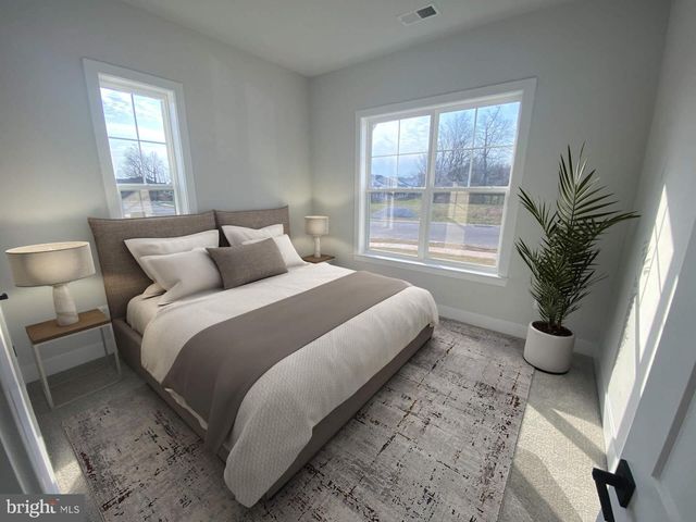 11 ROCKY GREEN LN, Gettysburg, PA 17325