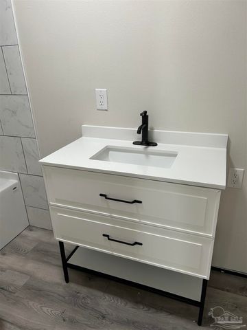 6029 Capitol Dr, Gulf Breeze, FL 32563