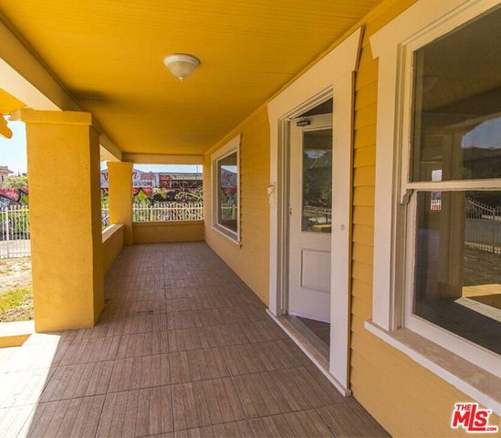 1737 5th Avenue, Los Angeles, CA 90019