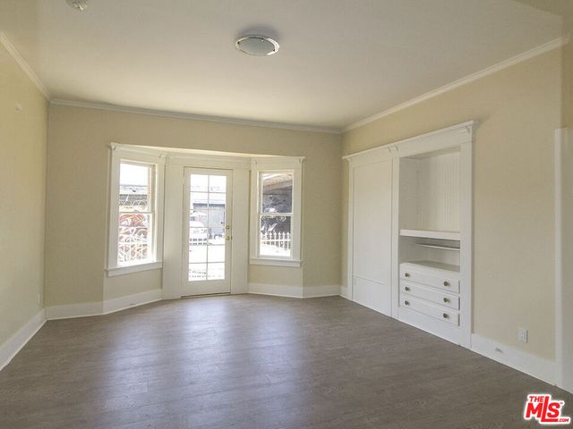 1737 5th Avenue, Los Angeles, CA 90019