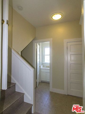 1737 5th Avenue, Los Angeles, CA 90019