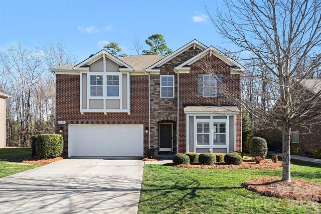 5129 Poplar Knoll Drive, Matthews, NC 28105