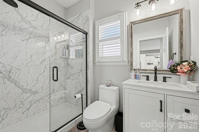 5129 Poplar Knoll Drive, Matthews, NC 28105