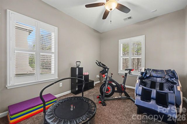 5129 Poplar Knoll Drive, Matthews, NC 28105