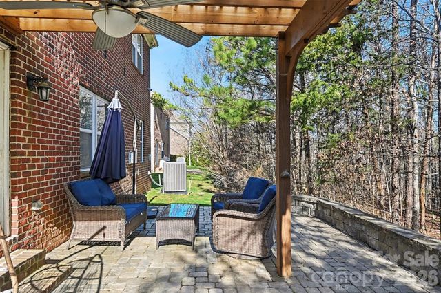 5129 Poplar Knoll Drive, Matthews, NC 28105