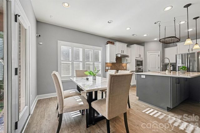 5129 Poplar Knoll Drive, Matthews, NC 28105