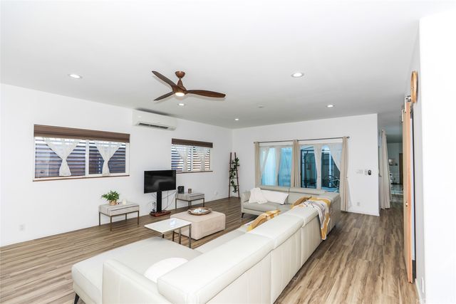 3468 Keanu Street, Honolulu, HI 96816