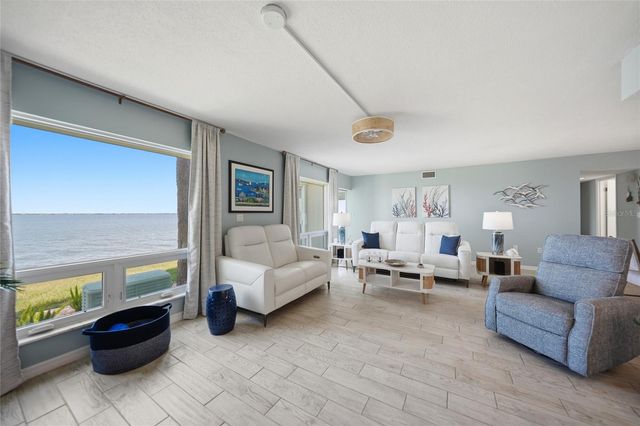 1 COLONY POINT DRIVE A10, Punta Gorda, FL 33950