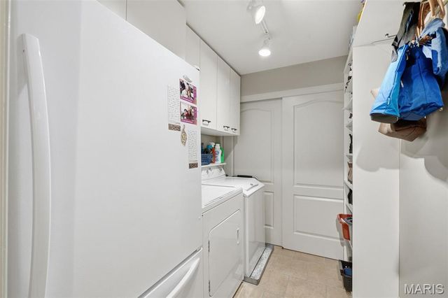 540 N And South Road 204, University City, MO 63130