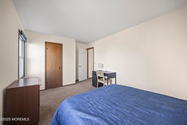 28 Florence Avenue, Leonardo, NJ 07737