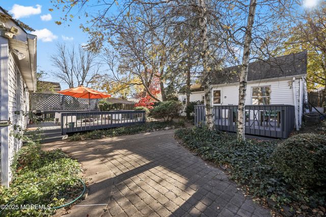 28 Florence Avenue, Leonardo, NJ 07737