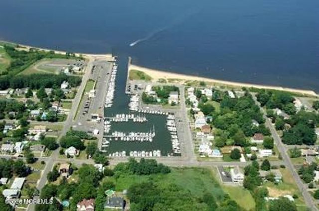 28 Florence Avenue, Leonardo, NJ 07737