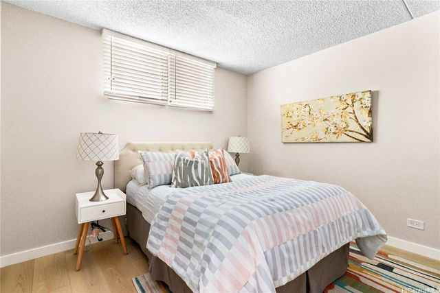 469 Ena Road 1511, Honolulu, HI 96815